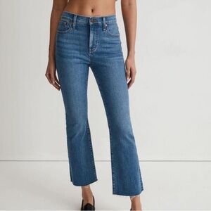 Madewell Women's Tall Kick Out Crop‎ Jeans in Cherryville Blue Wash Size 26 Tall